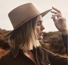 Load image into Gallery viewer, Jumbuck - nut