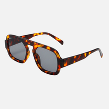 Load image into Gallery viewer, The Gigi - Tort/Smoke