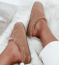 Load image into Gallery viewer, Monch Slipper- Camel