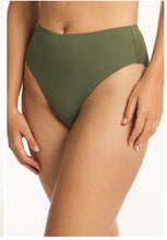 Load image into Gallery viewer, Essentials Cross front Multifit High Waist Khaki