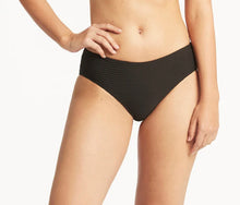 Load image into Gallery viewer, Spinnaker u bar bandeau and mid pant - black