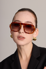 Load image into Gallery viewer, The Gigi - Chestnut