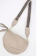 Load image into Gallery viewer, LEATHER CROSS BODY