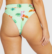 Load image into Gallery viewer, SEVILLE BOOSTER TOP AND RIO HIGH WAIST PANT IN SEAFOAM